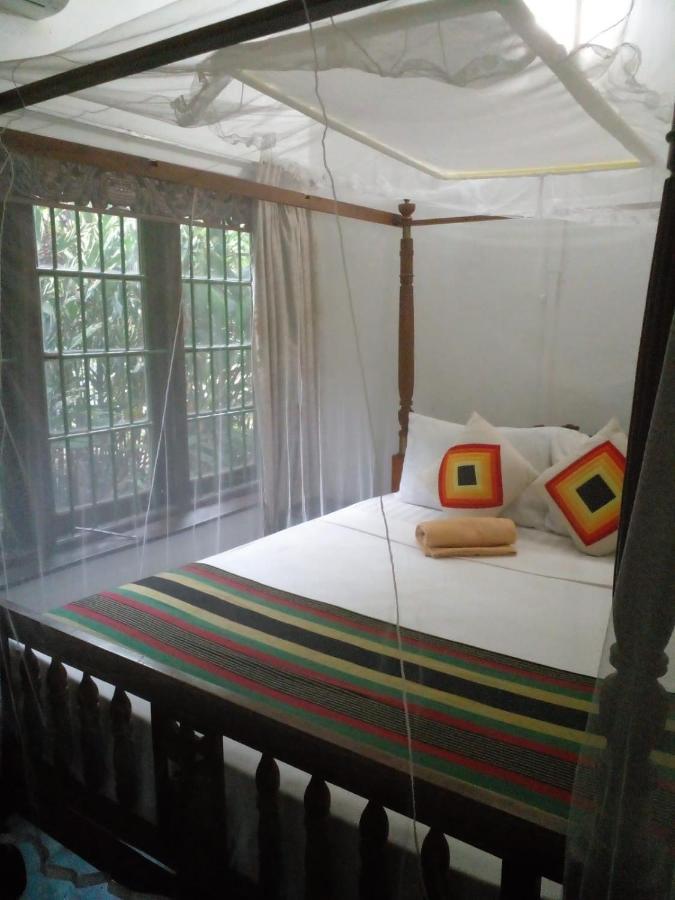 Traditional Kandyan House ภายนอก รูปภาพ
