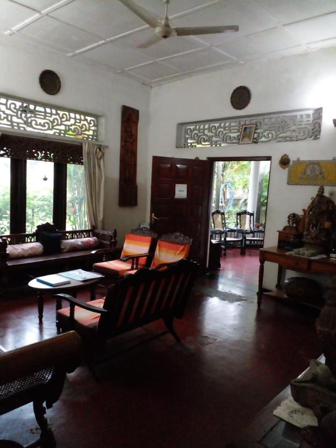Traditional Kandyan House ภายนอก รูปภาพ