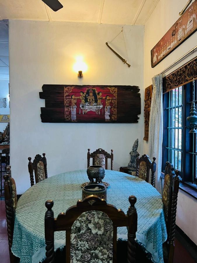 Traditional Kandyan House ภายนอก รูปภาพ