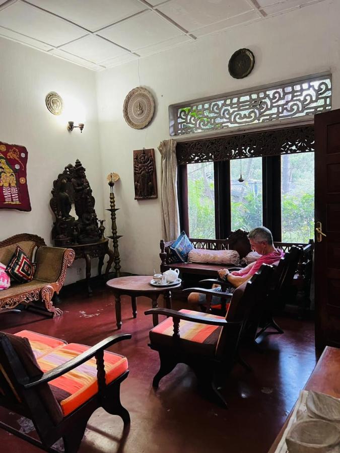 Traditional Kandyan House ภายนอก รูปภาพ